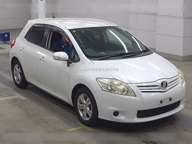 Toyota Auris 2009, auction grade 4