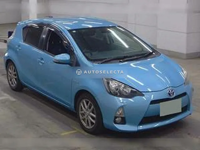 Toyota Aqua 2012, auction grade 4