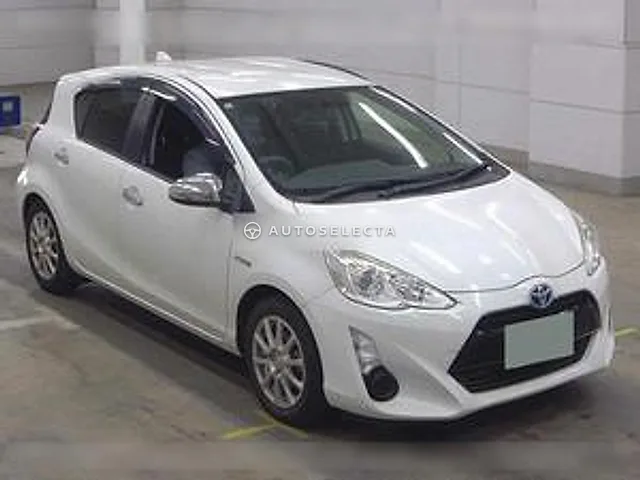 Toyota Aqua 2016, auction grade 4