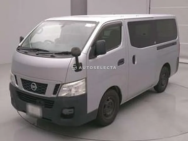 Nissan NV350 Caravan 2017, auction grade 3.5