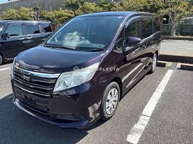 Toyota Noah 2015, auction grade RA