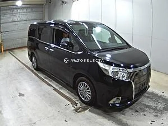 Toyota Esquire 2015, auction grade 4