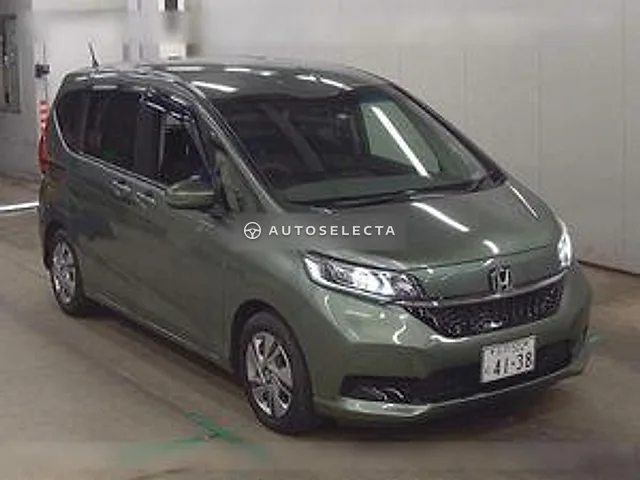 Honda Freed+ Hybrid 2022, auction grade 4.5