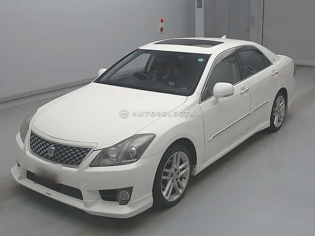 Toyota Crown 2012, auction grade 3.5