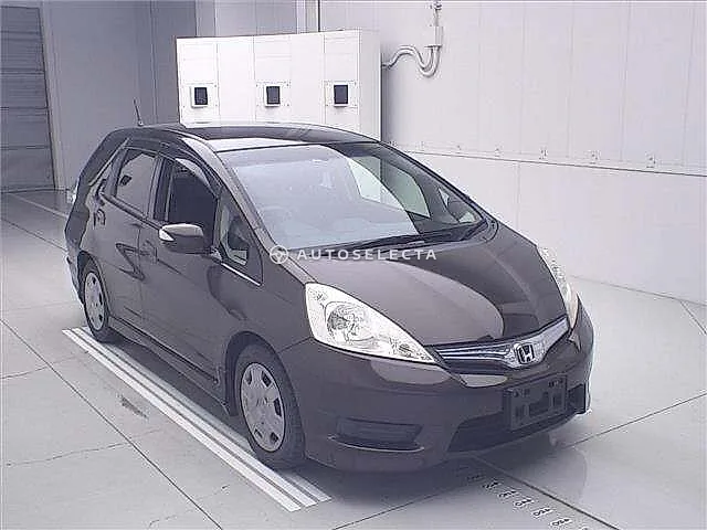 Honda Fit Shuttle 2012, auction grade 3.5