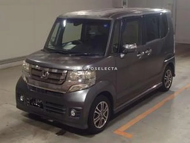 Honda N-BOX+ Custom 2015, auction grade 3.5