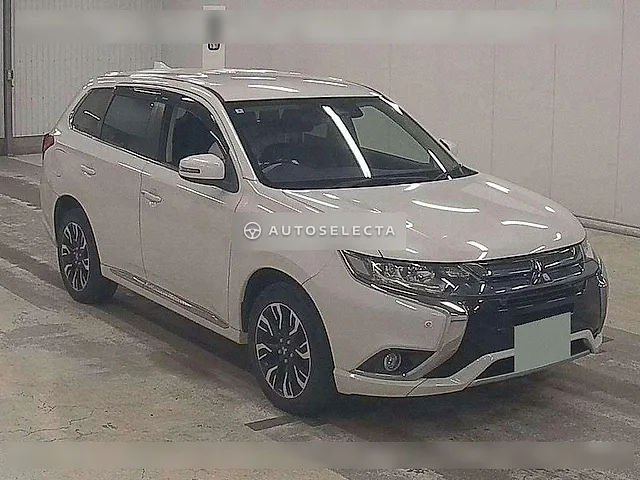 Mitsubishi Outlander PHEV 2018, auction grade 4