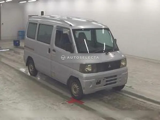 Mitsubishi Minicab Van 2001