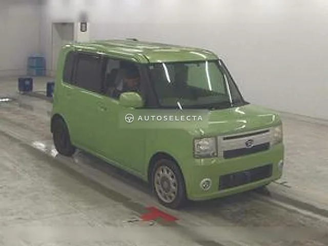 Daihatsu Move Conte 2015