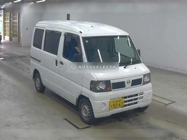 Nissan Clipper Van 2011, auction grade 3.5