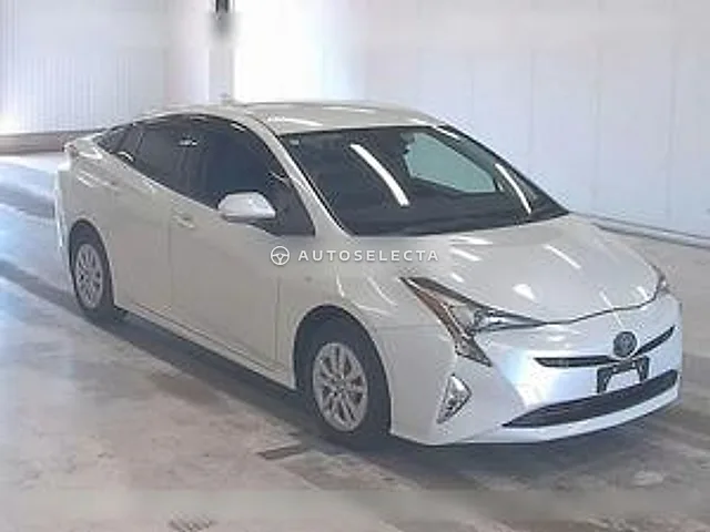 Toyota Prius 2017, auction grade 4
