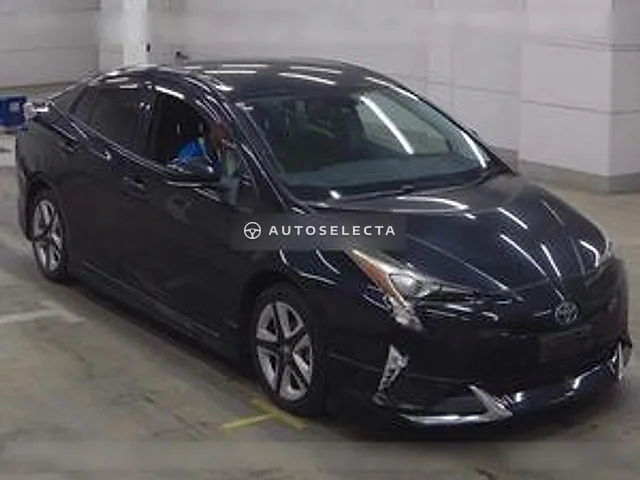 Toyota Prius 2017, auction grade 4