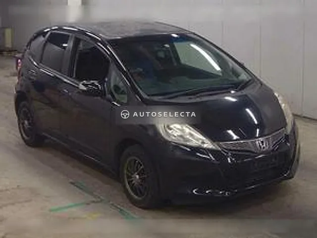 Honda Fit 2011, auction grade 3.5