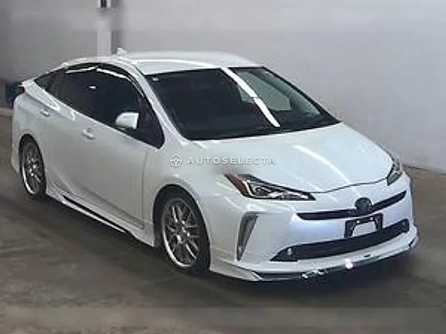Toyota Prius 2021, auction grade 4