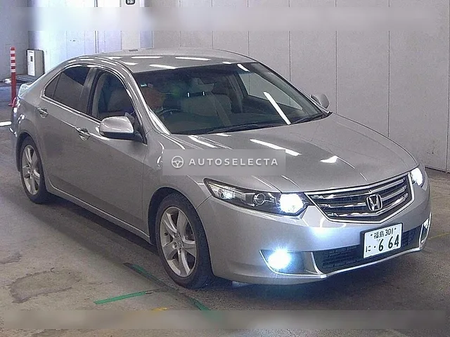 Honda Accord 2010, auction grade 4