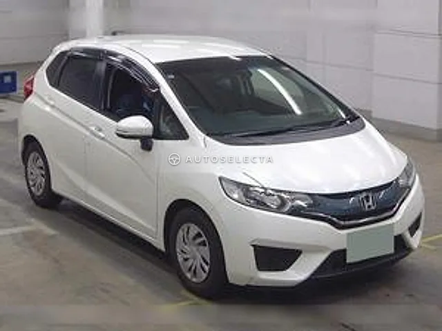 Honda Fit 2013, auction grade 3