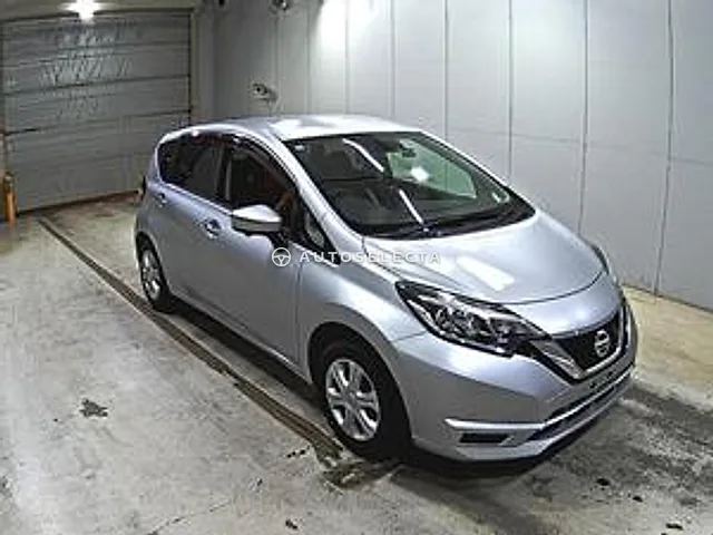 Nissan Note 2017, auction grade 4