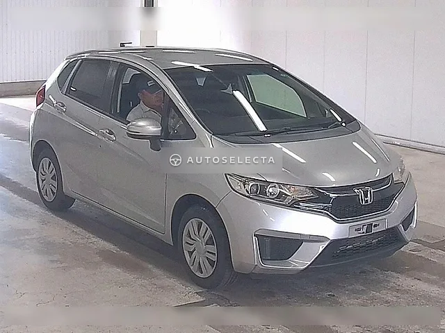 Honda Fit 2017, auction grade 3