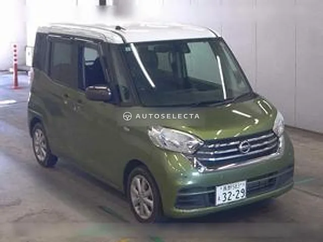 Nissan Dayz Roox 2020, auction grade 3.5