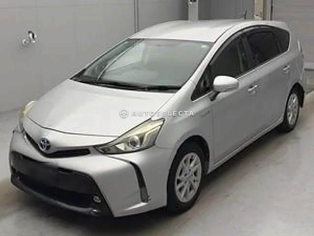 Toyota Prius Alpha 2015, auction grade RA