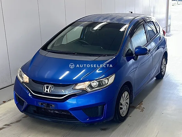Honda Fit 2013, auction grade 3.5