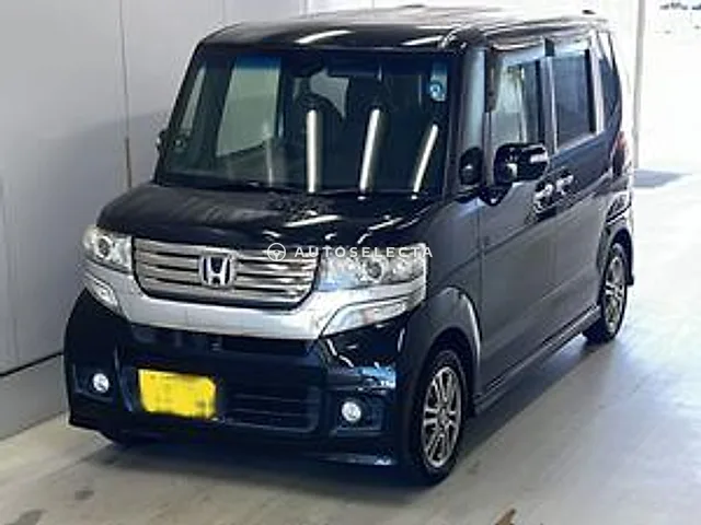 Honda N-BOX Custom 2014, auction grade 3.5