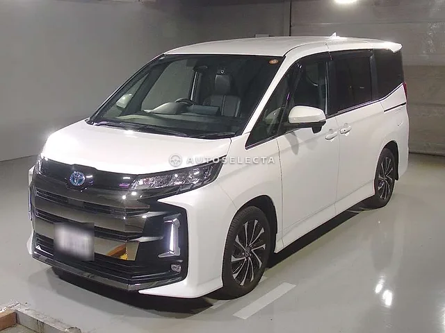 Toyota Noah 2024, auction grade 5