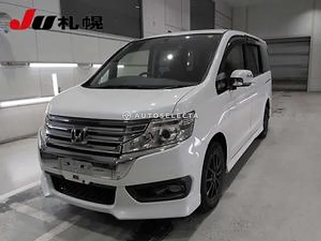 Honda Stepwgn Spada 2012, auction grade 3.5