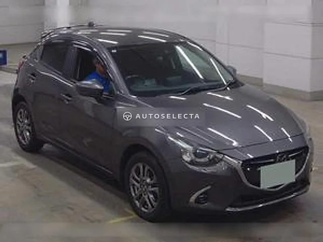 Mazda Demio 2018, auction grade 3