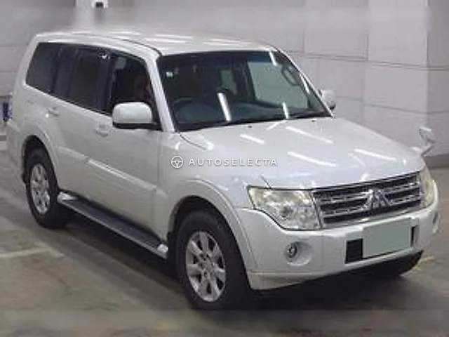 Mitsubishi Pajero 2011, auction grade 3