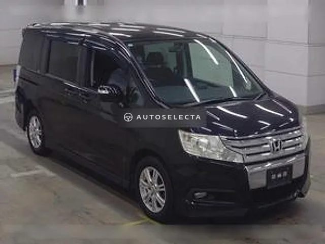 Honda Stepwgn Spada 2011, auction grade 2