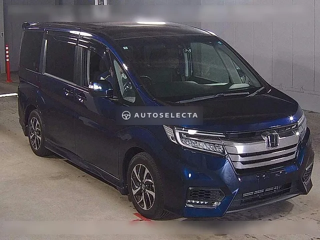 Honda Stepwgn Spada 2018, auction grade 4.5