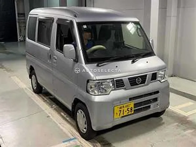 Nissan NV100 Clipper 2012, auction grade 4