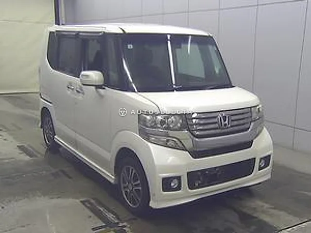 Honda N-BOX 2013, auction grade R