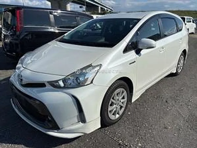 Toyota Prius Alpha 2016, auction grade 3.5