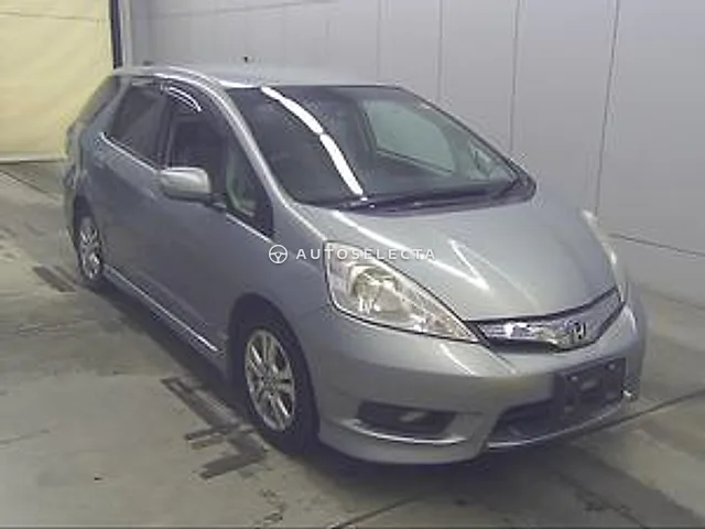 Honda Fit Shuttle 2011, auction grade R