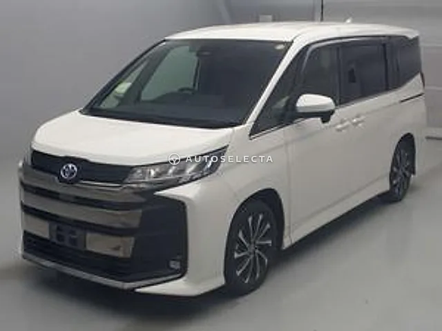 Toyota Noah 2023, auction grade 4