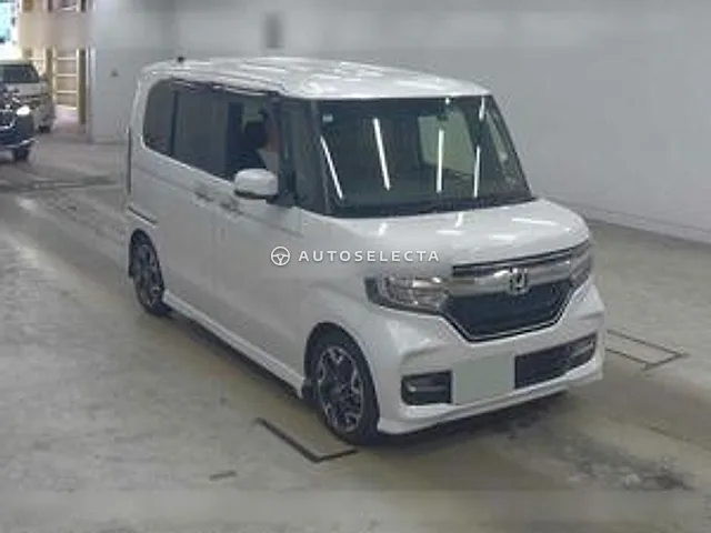 Honda N-BOX Custom 2020, auction grade 4.5