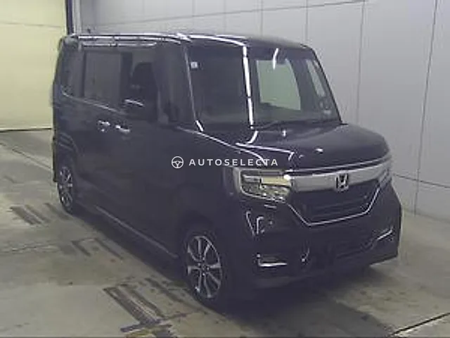 Honda N-BOX 2017, auction grade 3
