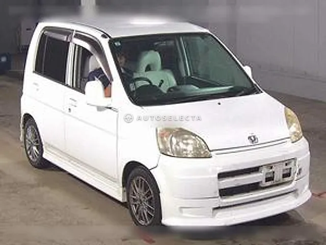 Honda Life 2002, auction grade 3