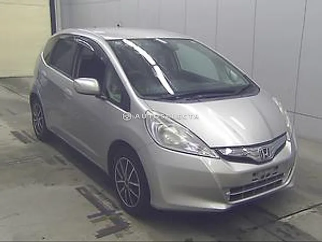 Honda Fit 2010, auction grade R