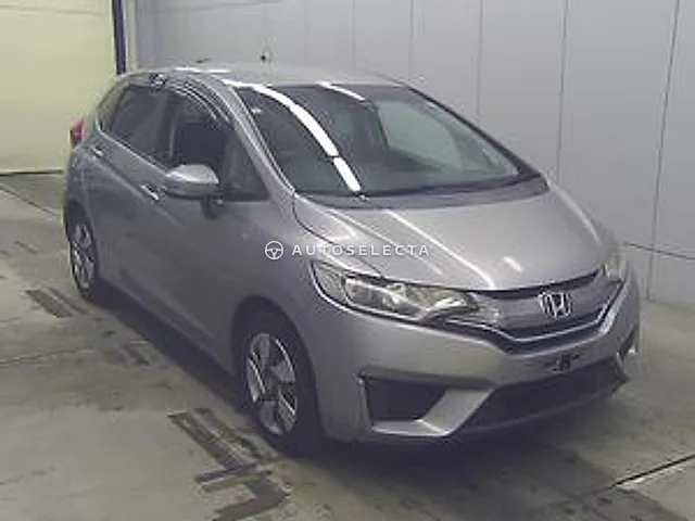 Honda Fit 2013, auction grade 3.5