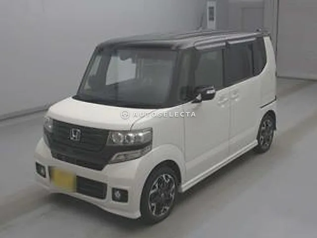 Honda N-BOX Custom 2014, auction grade 3.5