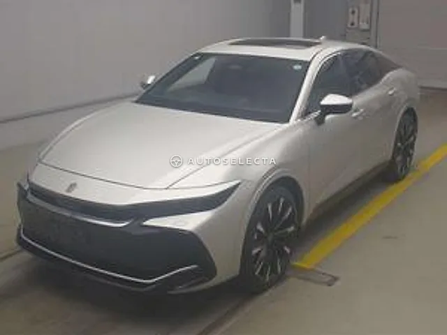 Toyota Crown Crossover 2023, auction grade 5