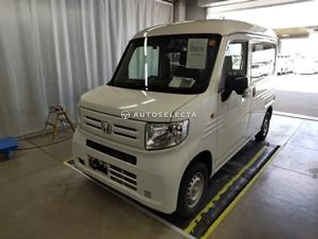 Honda N-VAN 2019, auction grade 3.5
