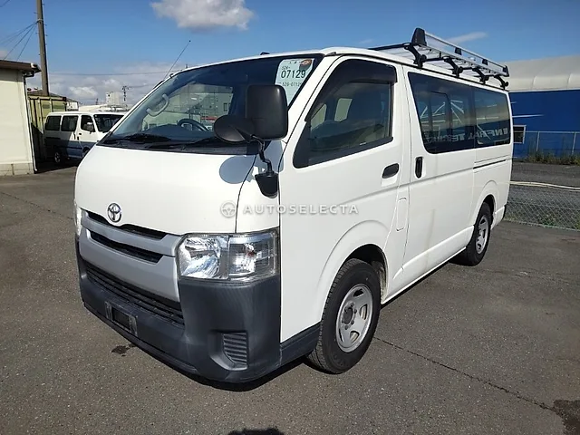 Toyota Hiace 2014