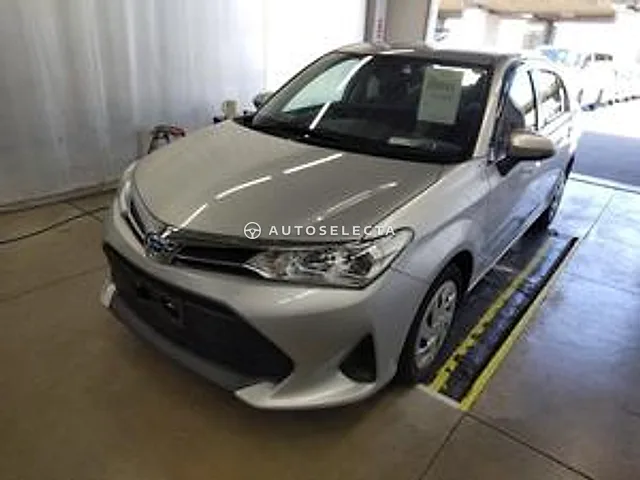 Toyota Corolla Axio 2021, auction grade 3.5