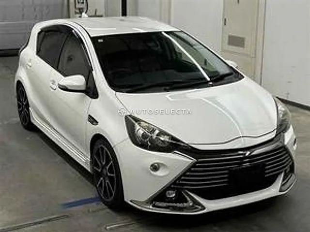 Toyota Aqua 2017, auction grade 3.5