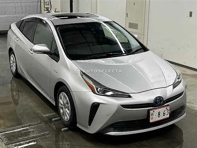 Toyota Prius 2019, auction grade 4