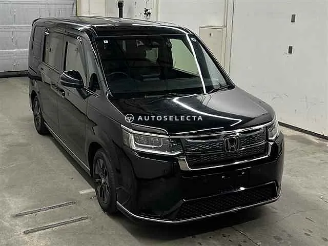 Honda Stepwgn Spada 2022, auction grade 4.5